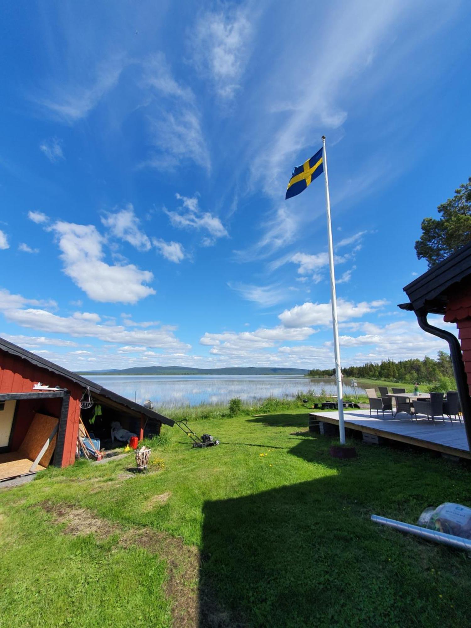 Camp Caroli Wooden Cabins Jukkasjärvi المظهر الخارجي الصورة