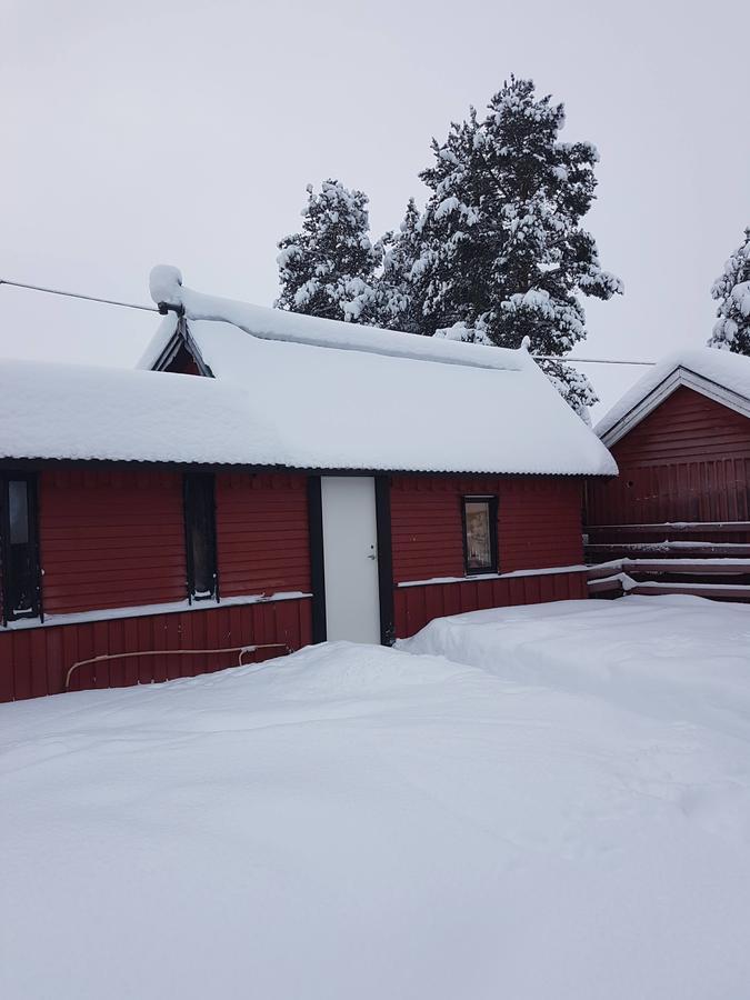 Camp Caroli Wooden Cabins Jukkasjärvi المظهر الخارجي الصورة