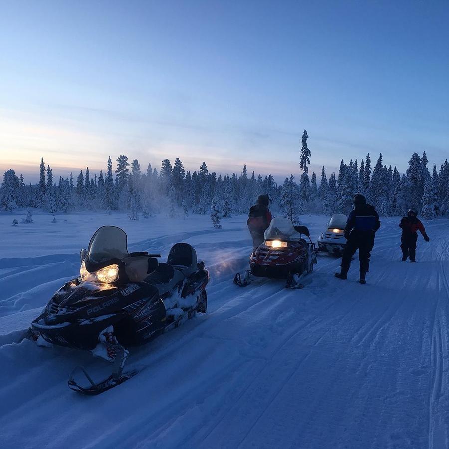 Camp Caroli Wooden Cabins Jukkasjärvi المظهر الخارجي الصورة